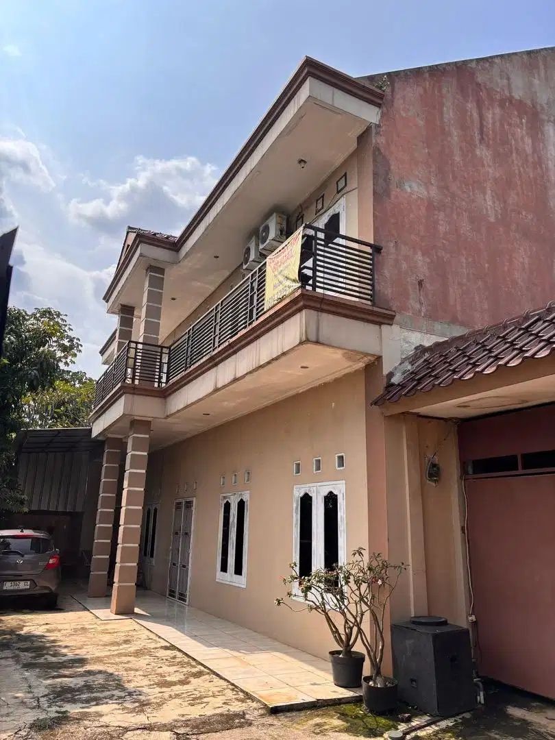 Dijual rumah cocok untuk usaha minimarket atau klinik