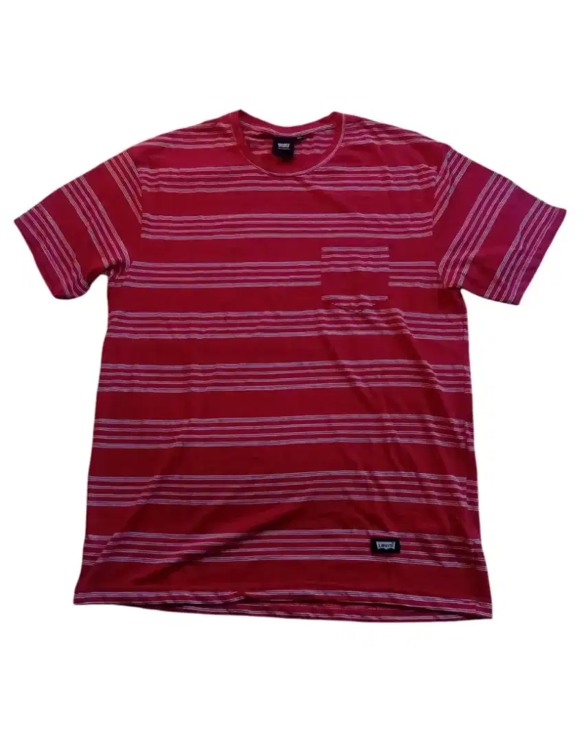 Kaos Levis Pocket Salur