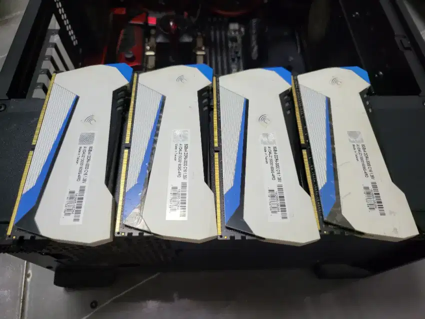 Ram Avexir 32Gb DDR4 Pc3000 ( 4x8 )