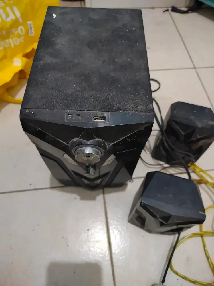 Speaker Aktif Advance