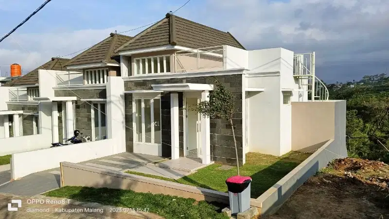 VILLA MINIMALIS DEKAT BATU DAN UMM