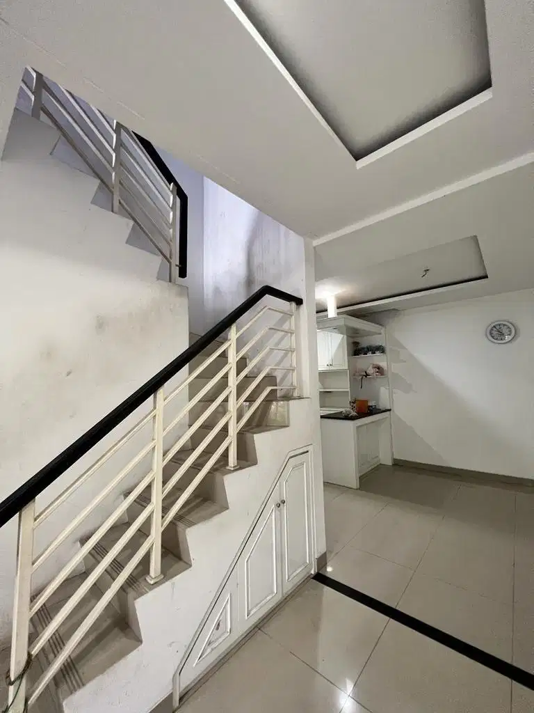 Jual Cepat Rumah Cluster Minimalis Siap Huni di JGC, Bisa Nego