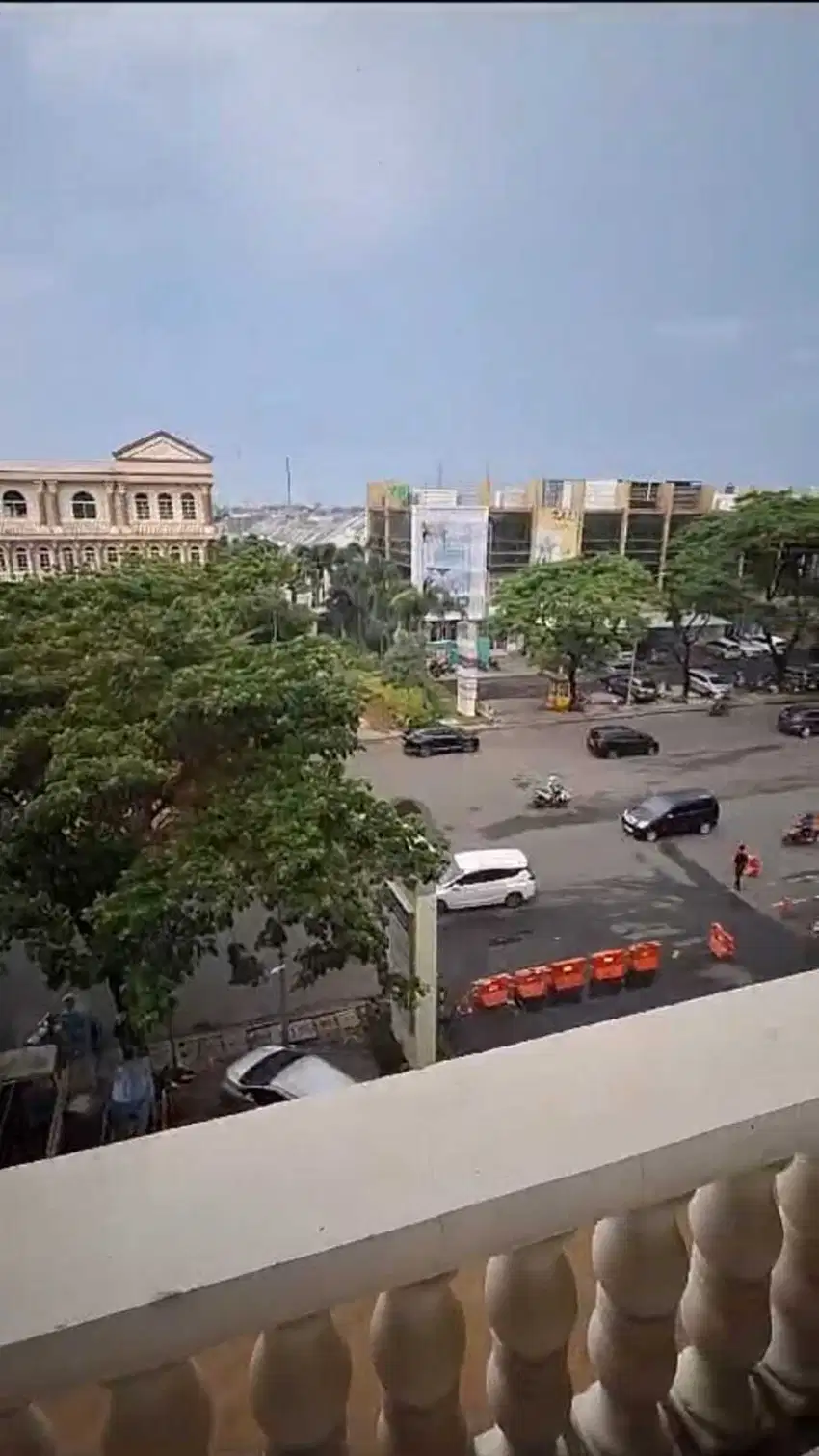 Dijual Ruko sentra niaga hadap jalan utama boulevard