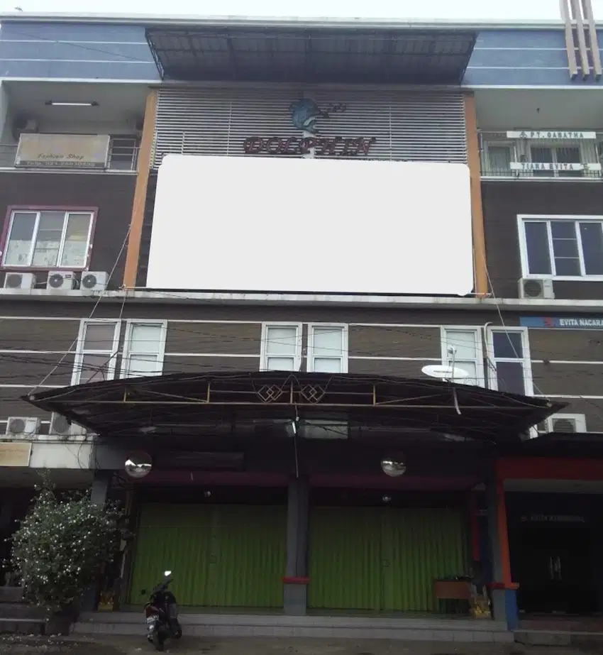 Ruko Gandeng Dijual Cepat Di Jl. Pekayon Jaya, Bekasi