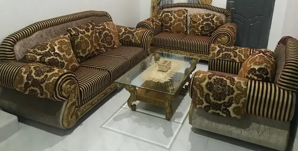 KURSI MEWAH FORMASI 321 + Meja Ukir