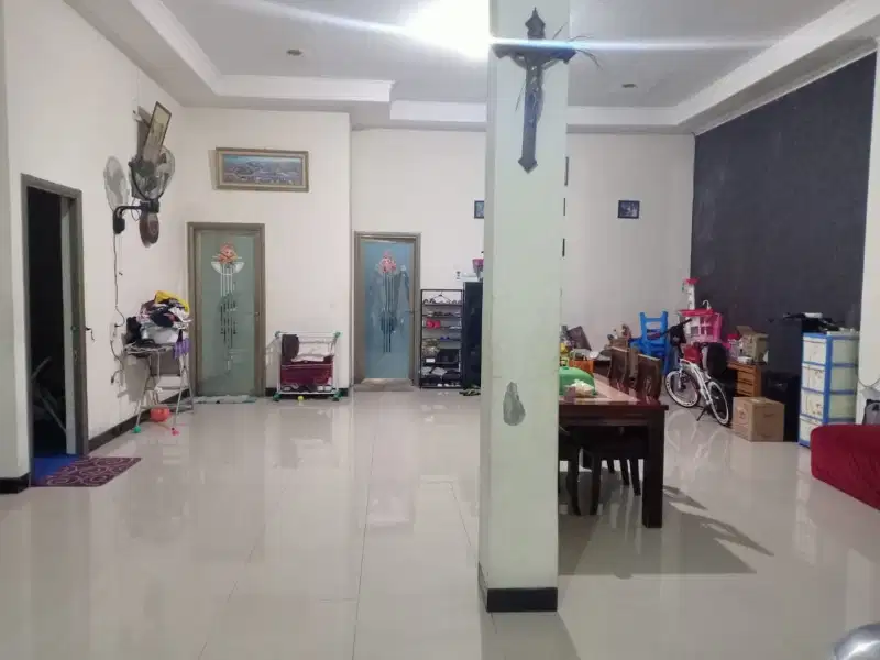 TURUN HARGA komersial ruko 2jejer Manukan Tama nol jalan raya ramai