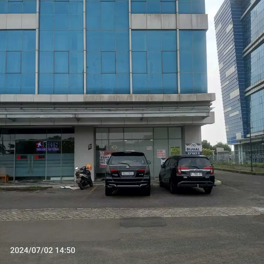 Dijual Rumah Golf Lake