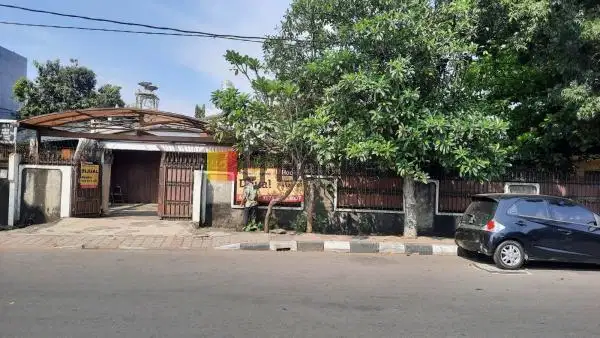 Rumah luas super strategis bisa untuk usaha, Budi Raya Palmerah Jakart