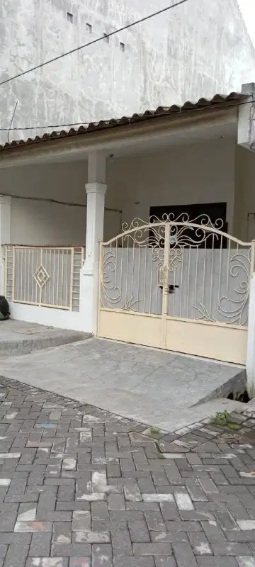 Dijual Rumah Bagus Dan Terawat Lokasi Strategis Pondok Candra Indah
