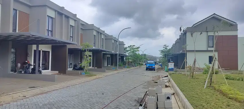 OVER KREDIT 87 JUTA PERUMAHAN PASAR KEMIS
