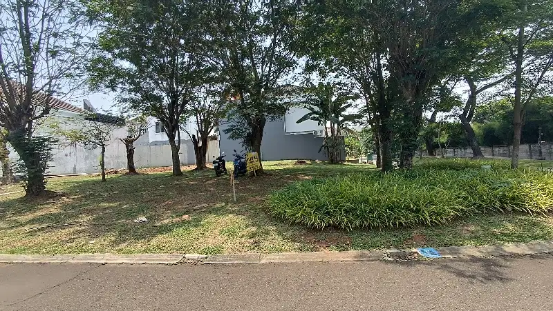 Kavling huk di komplek dekat lingkungan golf bsd city