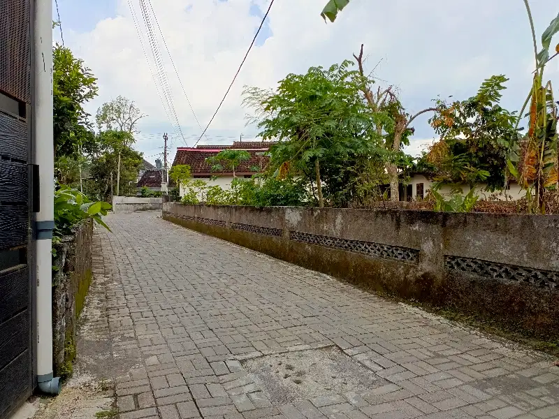 TANAH JL PALAGAN GITO GATI