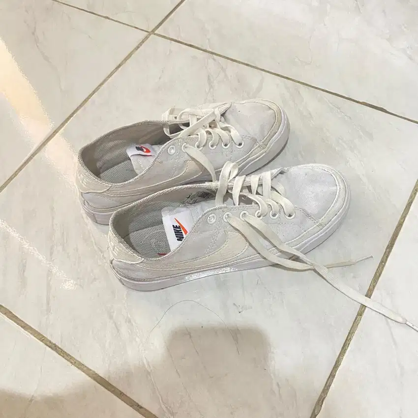 sepatu nike original + box
