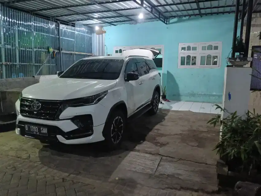 Fortuner GR 2.8