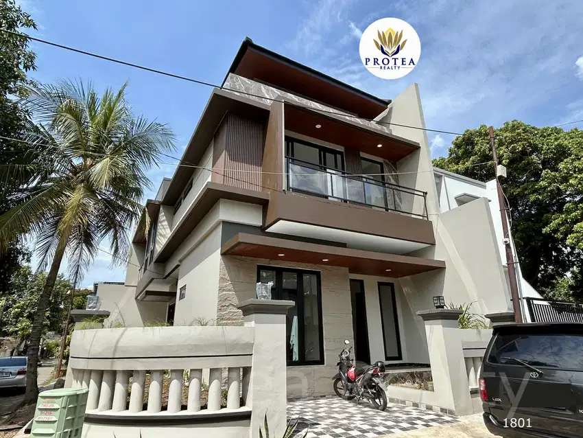Dijual Rumah Hoek Depan Taman, Lokasi Strategis di Melati Mas