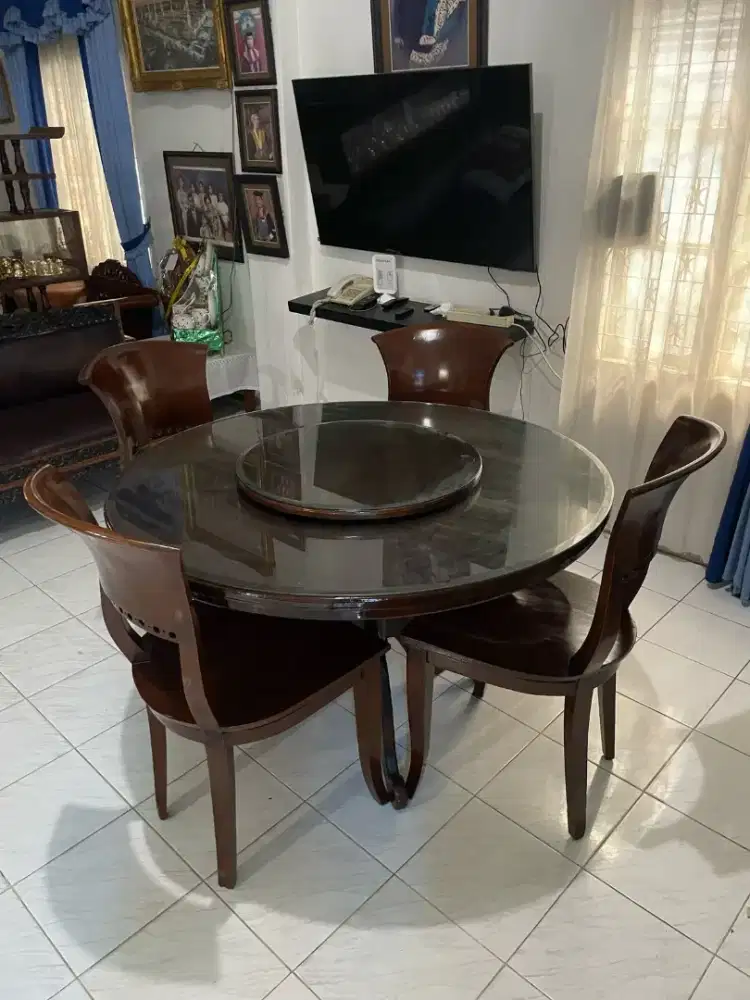 Dijual meja makan bulat apa adanya