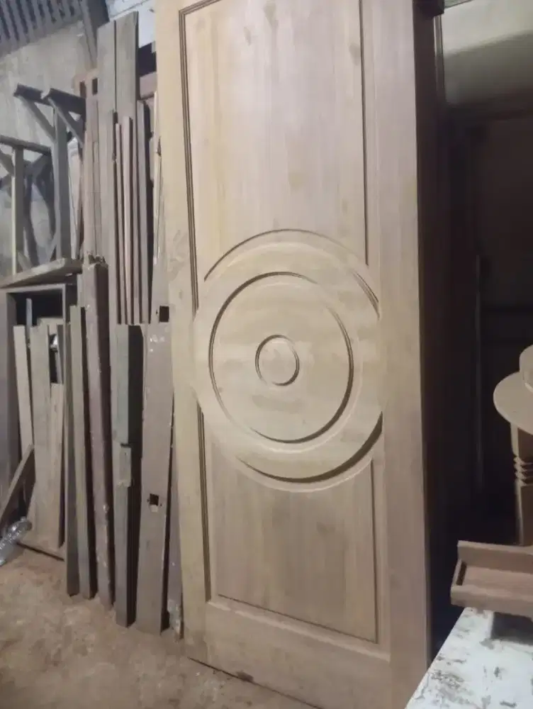 Pintu kamar model oval