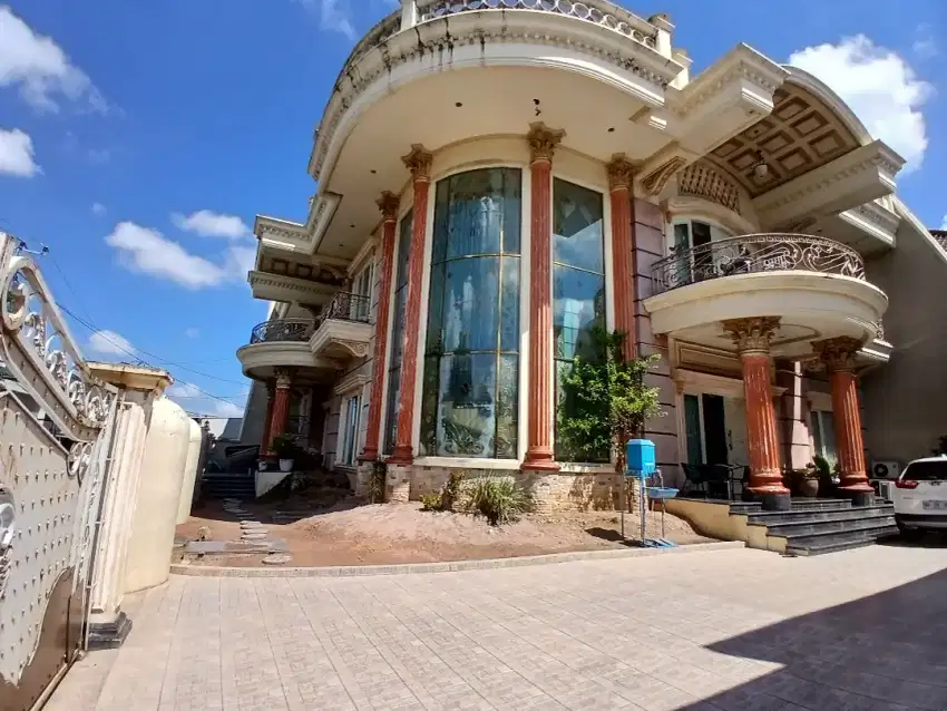 Rumah Mewah Siap Hunin dijual Tengah Kota Palembang