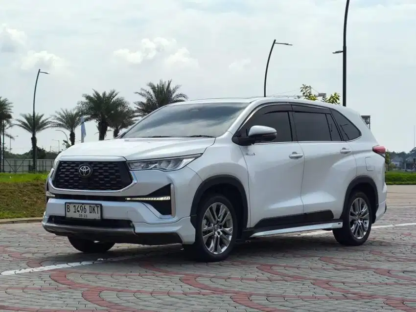 Mulus Like New Innova Zenix 2.0 Q Hybrid Modelista Matic at 2023