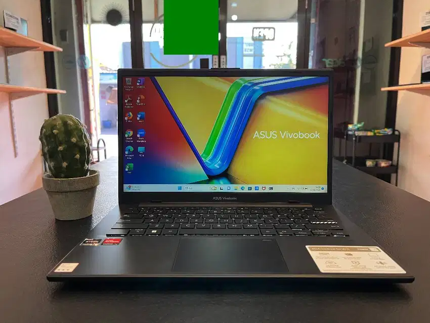 ASUS VIVOBOOK GO14 E1404FA