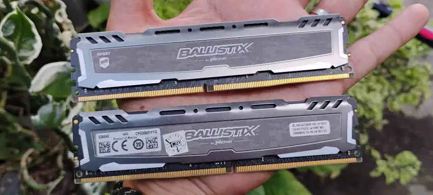RAM Komputer/ PC DDR 4 16 GB