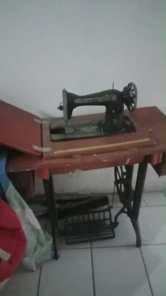 Mesin jahit singer