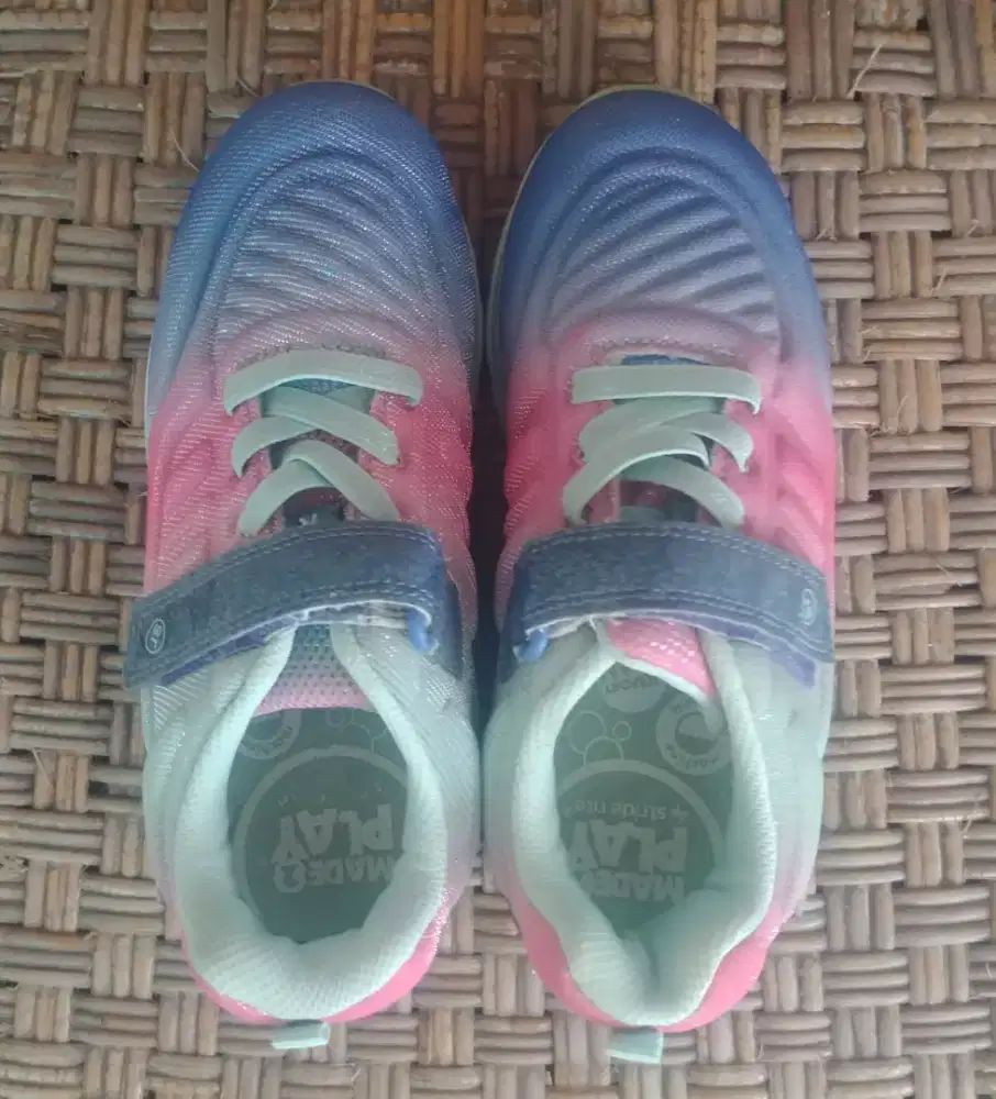 Sepatu Anak Stride Rite(Size 32)