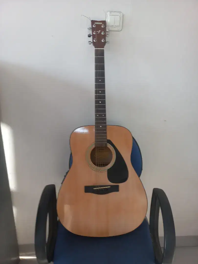 Gitar Akustik Mulus