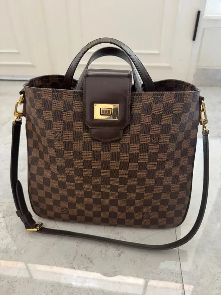 Louis Vuitton Roseberry Damier Ebene good condition