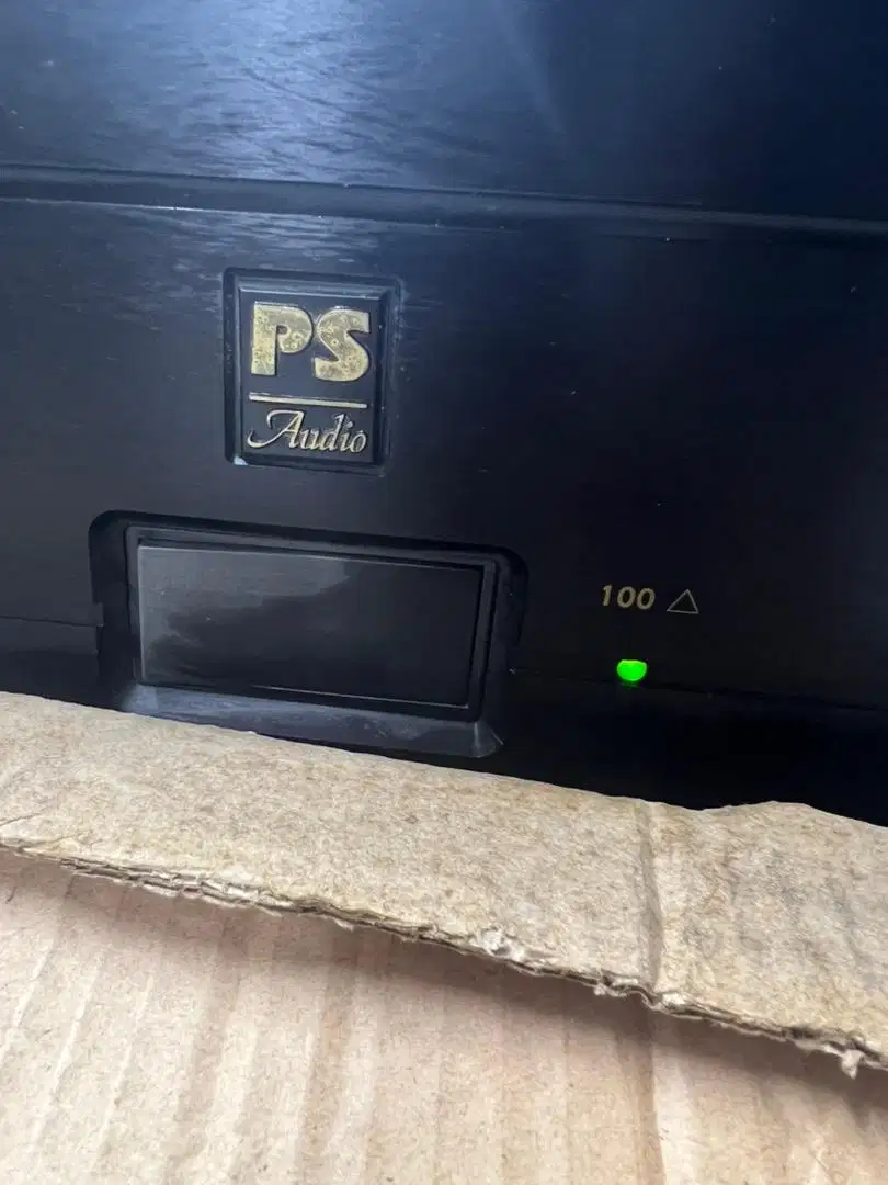 Amplifier ps audio 100