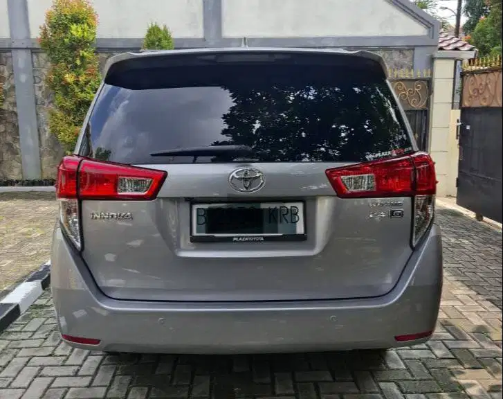 dijual Innova reborn 2.4 AT