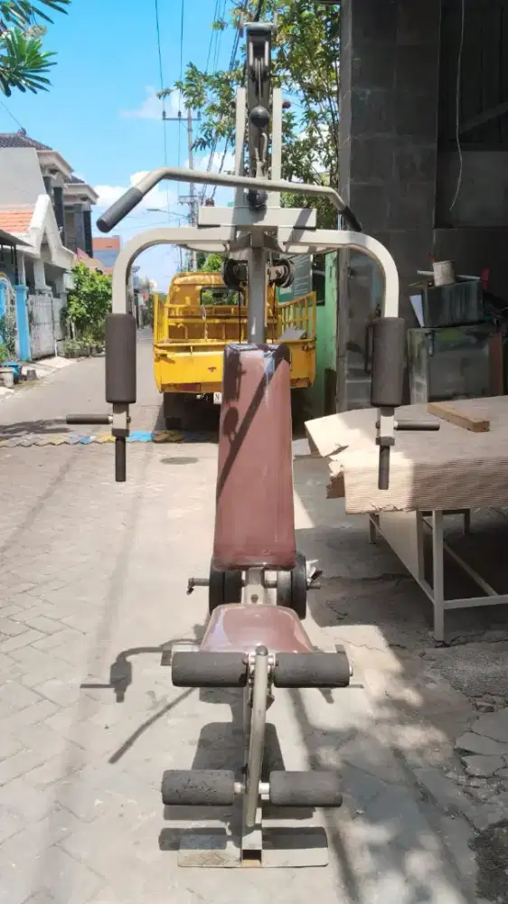 Alat fitness Gym Kondisi bekas Alat Gym Angkat Beban