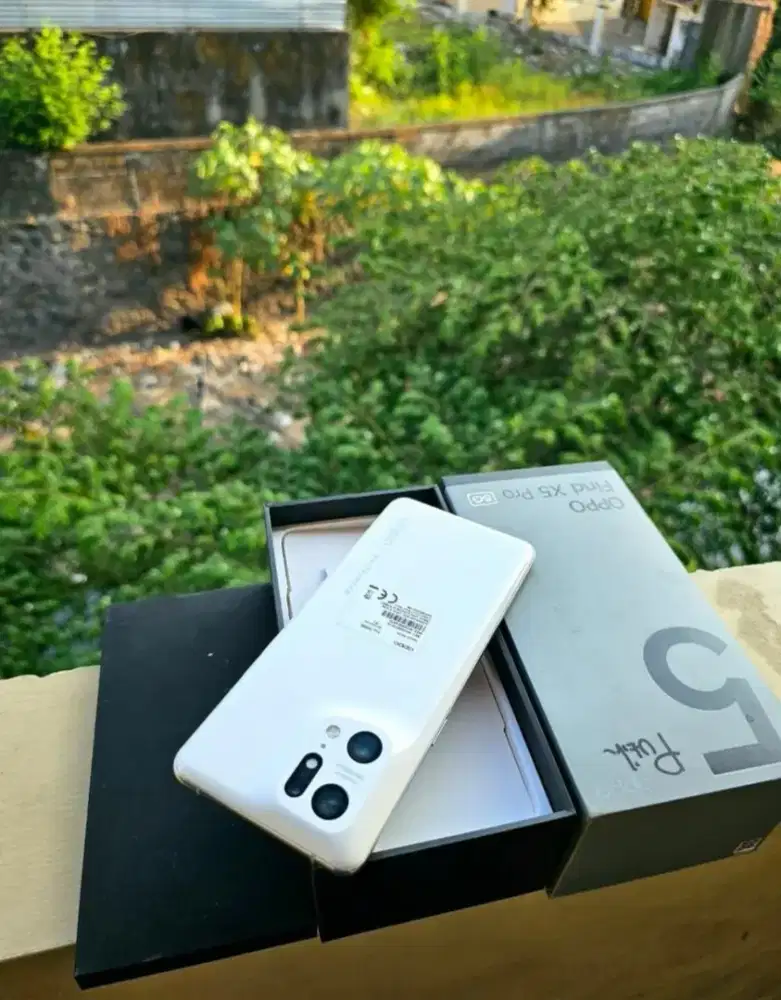 Oppo Find X5 Pro 12/256 GB Kondisi Seperti Baru
