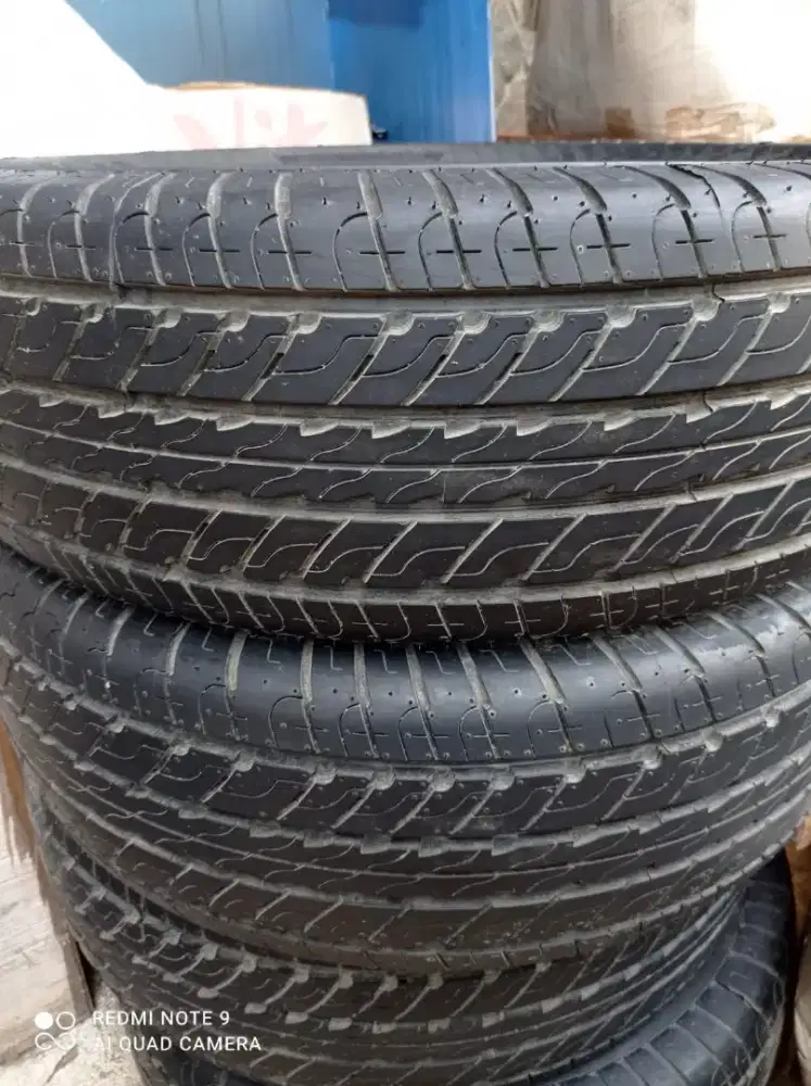 Ban Mobil ukuran  R 16