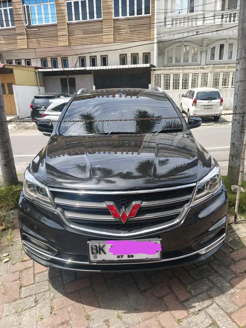 Dijual cepat! Wuling Cortez 1.8 Lux i-AMT (Matic 2018)