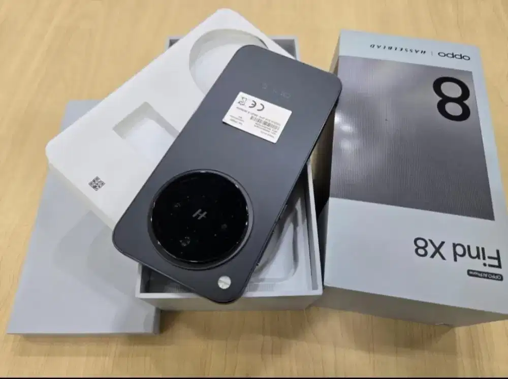 Oppo Find X8 RAM 12/256 GB Kondisi Seperti Baru