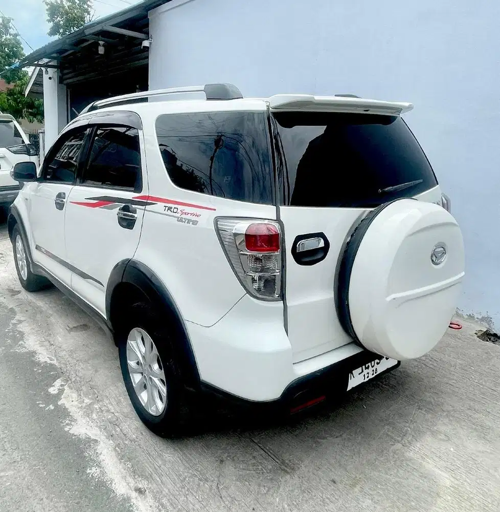 TDP 17jt! Daihatsu Terios 1.5 TX Manual Lengkap 2015 Rush