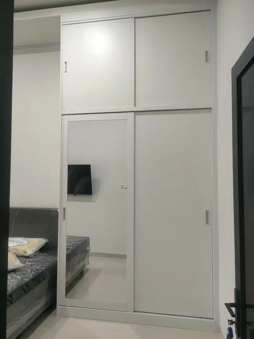 Lemari pakaian susun almari baju pintu sleding