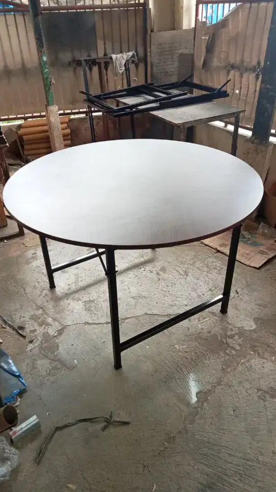 Meja Lipat bulat semi permanen diameter 120 cm