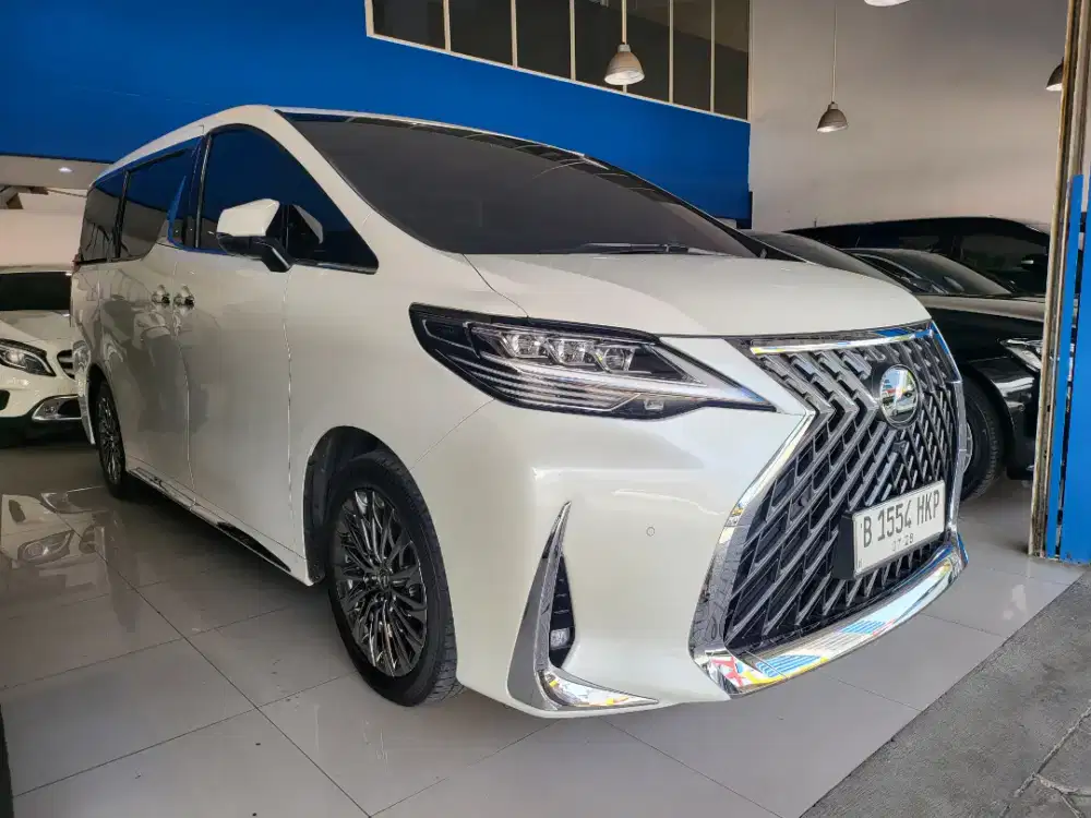 KM 19Rb | Lexus LM350 7 Seater NIK 2023