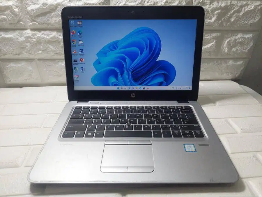 HP ELITEBOOK 820 G3 CORE I7 GEN 6 RAM 8GB SSD 256GB D-WKJ
