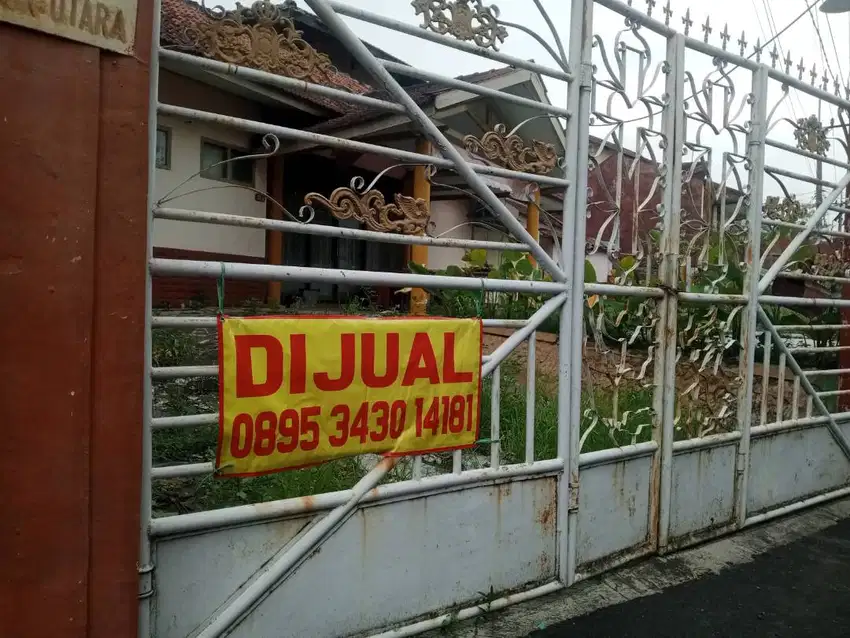 Rumah+Tanah luas di area Taman Borobudur Utara