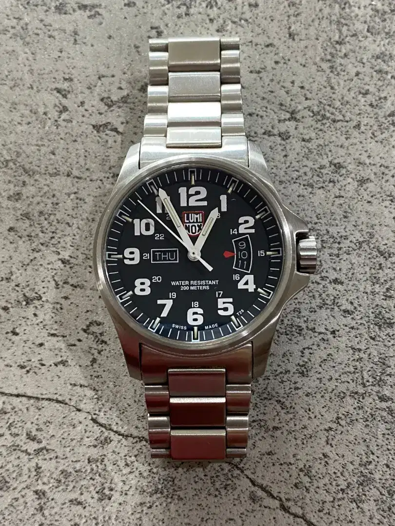 Jam Tangan Cowo Luminox Series 1820
