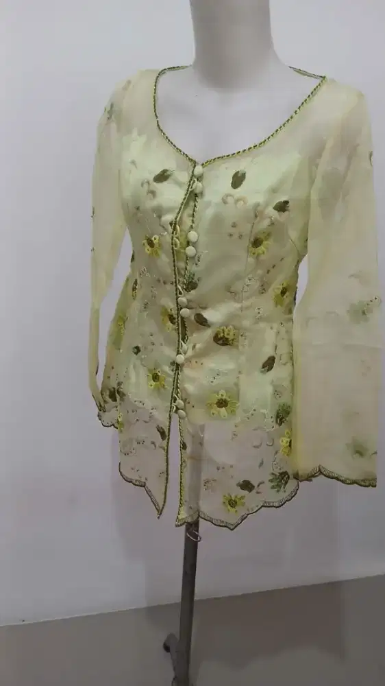 Kebaya payet bordiran size S n M