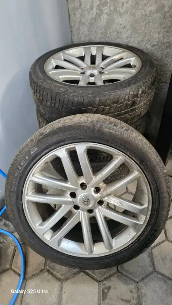 Velg ring 22 cocok untuk,pajero,fortuner,hilux