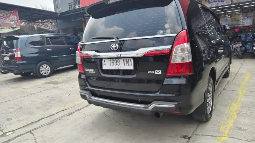 innova diesel matic V 2015 km rendah,rec Toyota di jogja