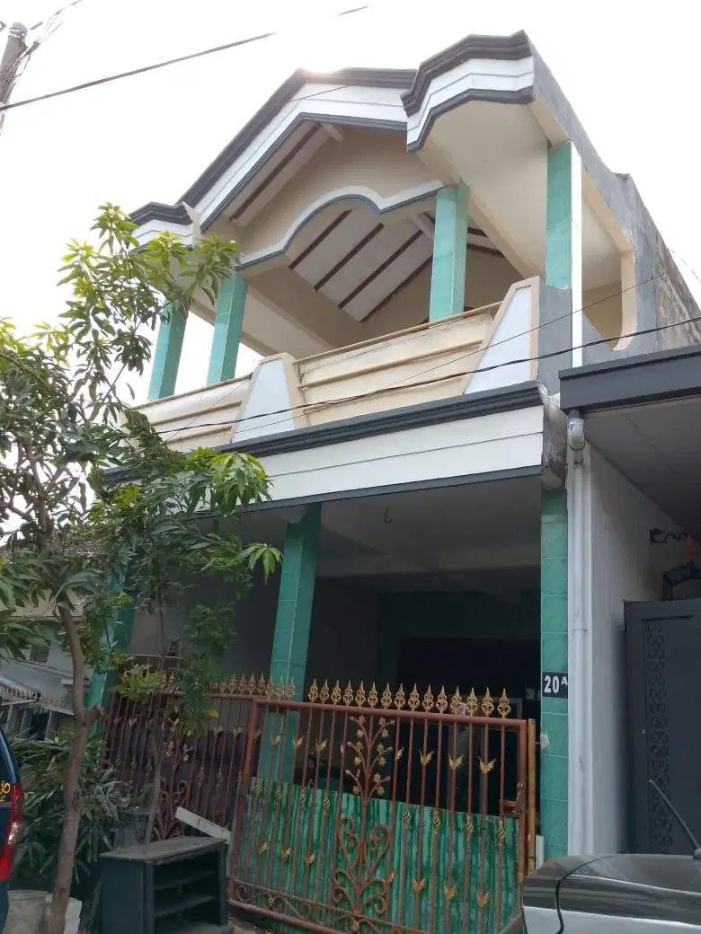 Dikontrakan/disewakan Rumah 2 Lantai Pusat Kota Surabaya