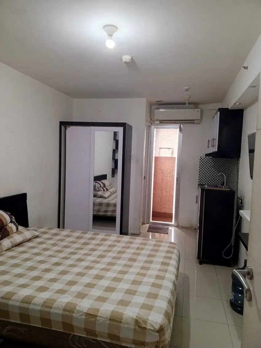 Disewakan studio furnish apartemen basura city