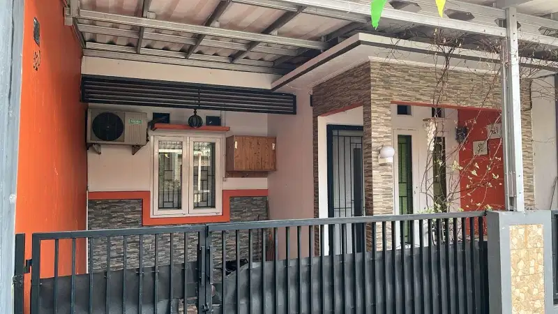 Rumah Bagus dalam Cluster siap huni di Condet
