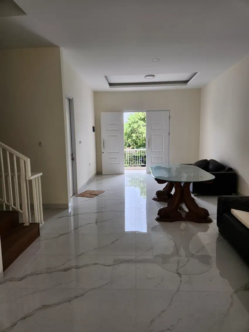 Puri Indah! NEW ! Lokasi bagus! Dekat sekolah IPK